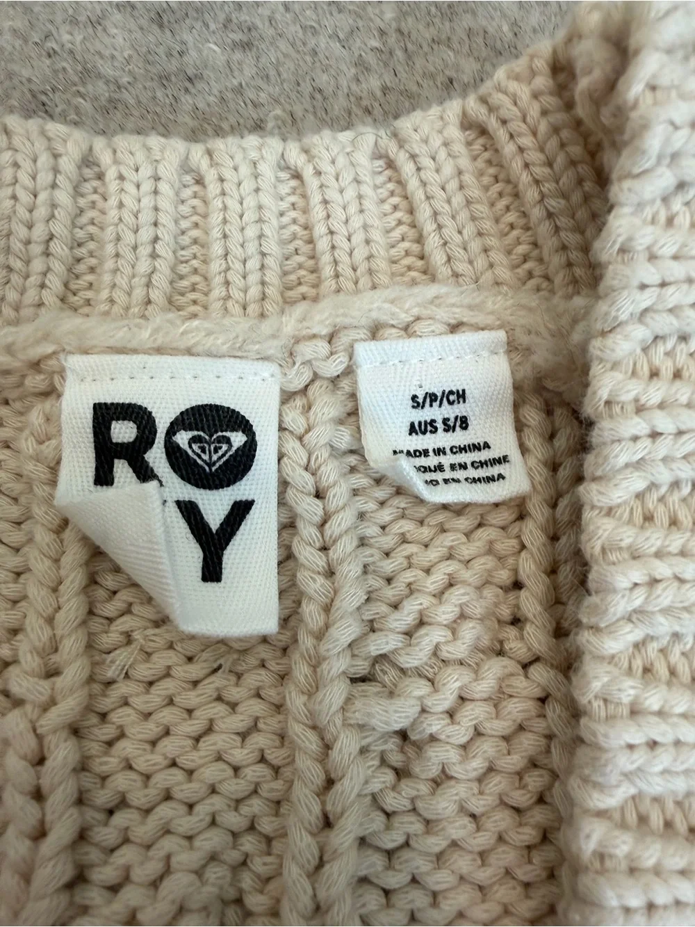 Roxy gently worn